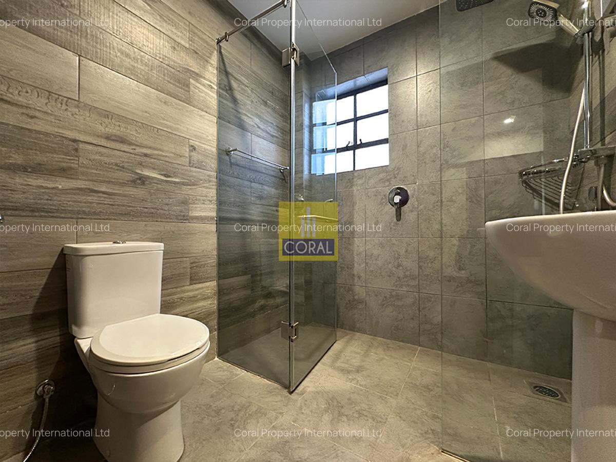 4 Bed Townhouse in Parklands - 9