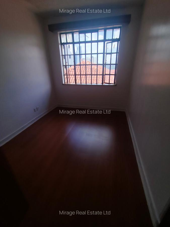 4 Bed Apartment with Swimming Pool in Kileleshwa - 19