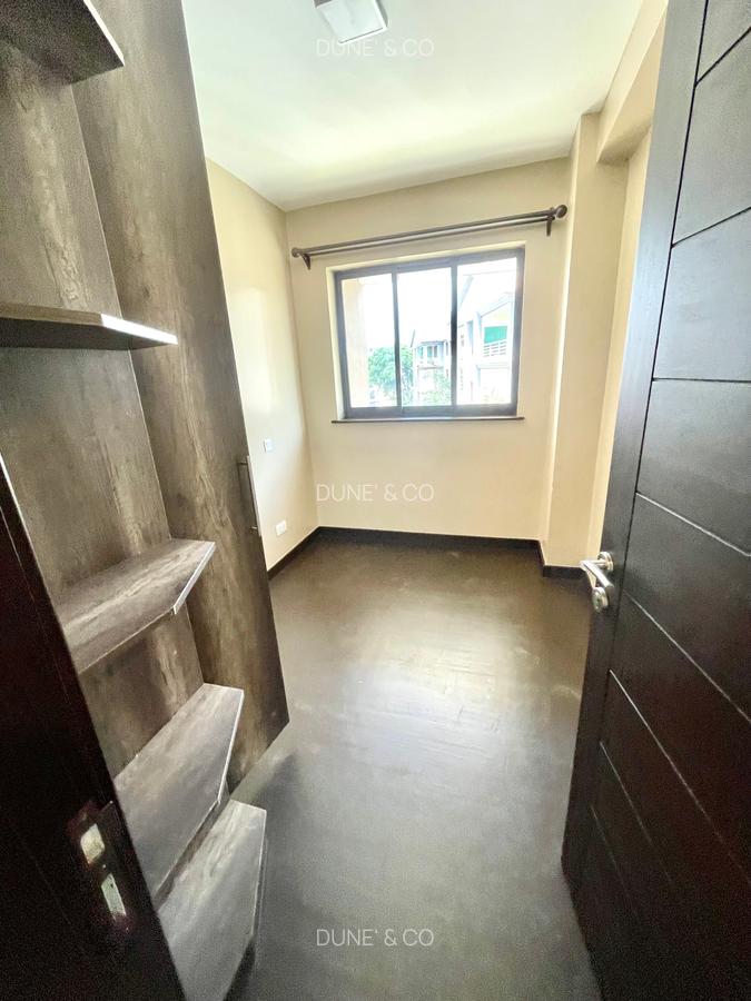 4 Bed Apartment with En Suite in Lavington - 11