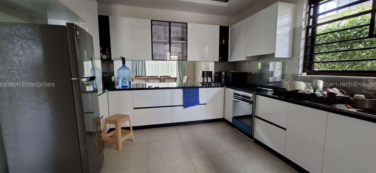 4 Bed Townhouse with En Suite in Runda - 6