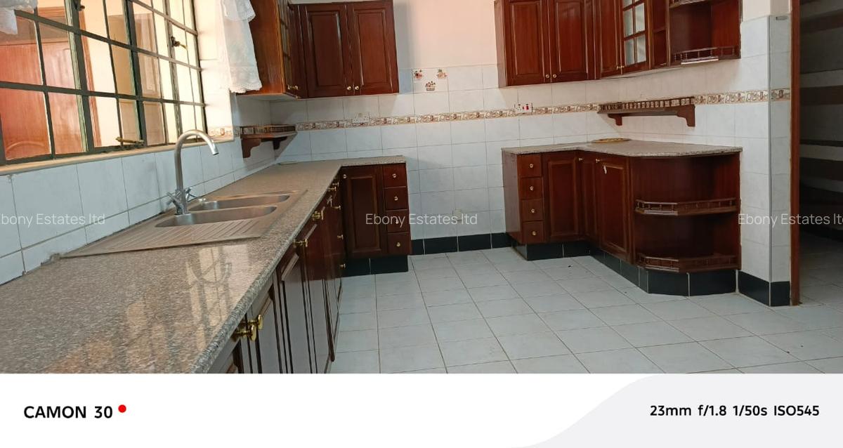 4 Bed Townhouse with En Suite in Lavington - 4