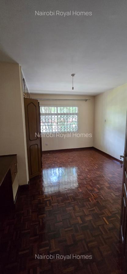5 Bed Townhouse with En Suite at Lavington Green - 20