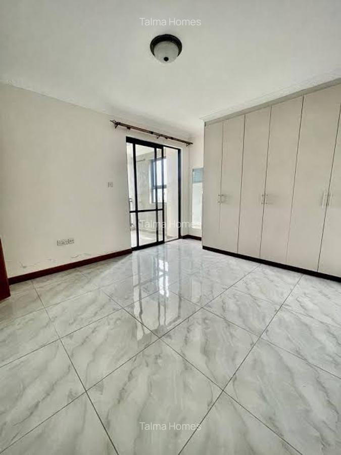 2 Bed Apartment with En Suite at Near Sarit Centre - 1
