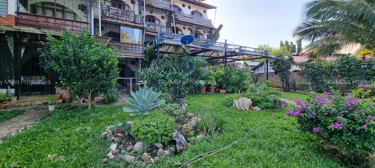 Serviced 3 Bed Apartment with En Suite at La-Marina Mtwapa - 3