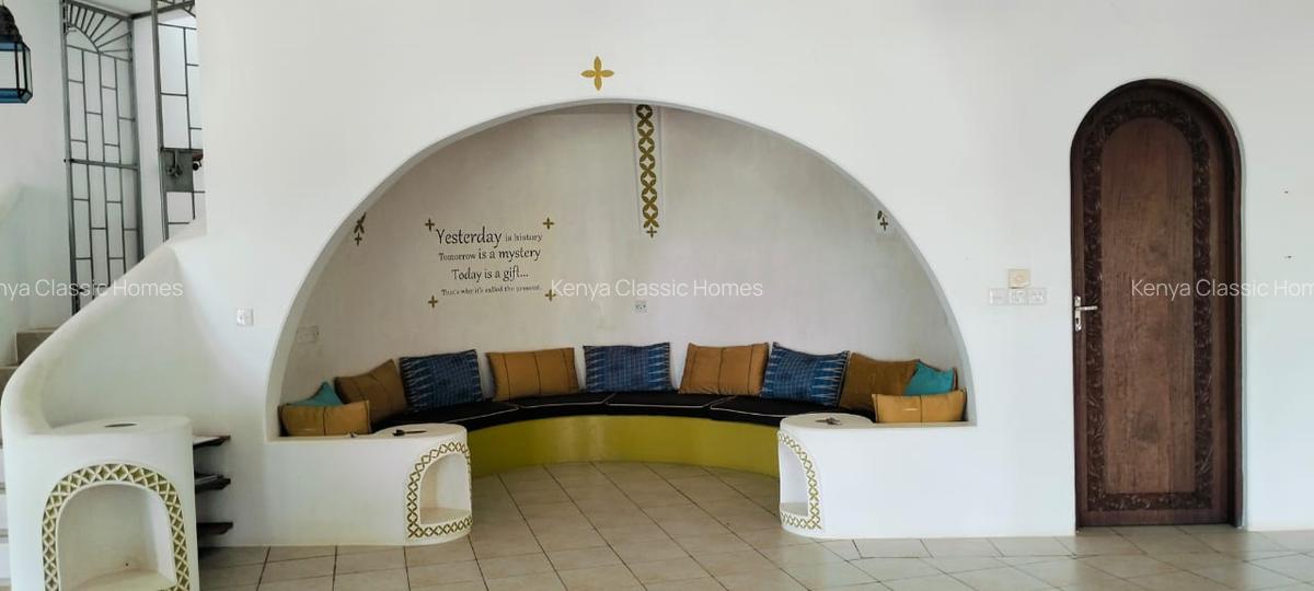 4 Bed House with En Suite at Watamu - 8