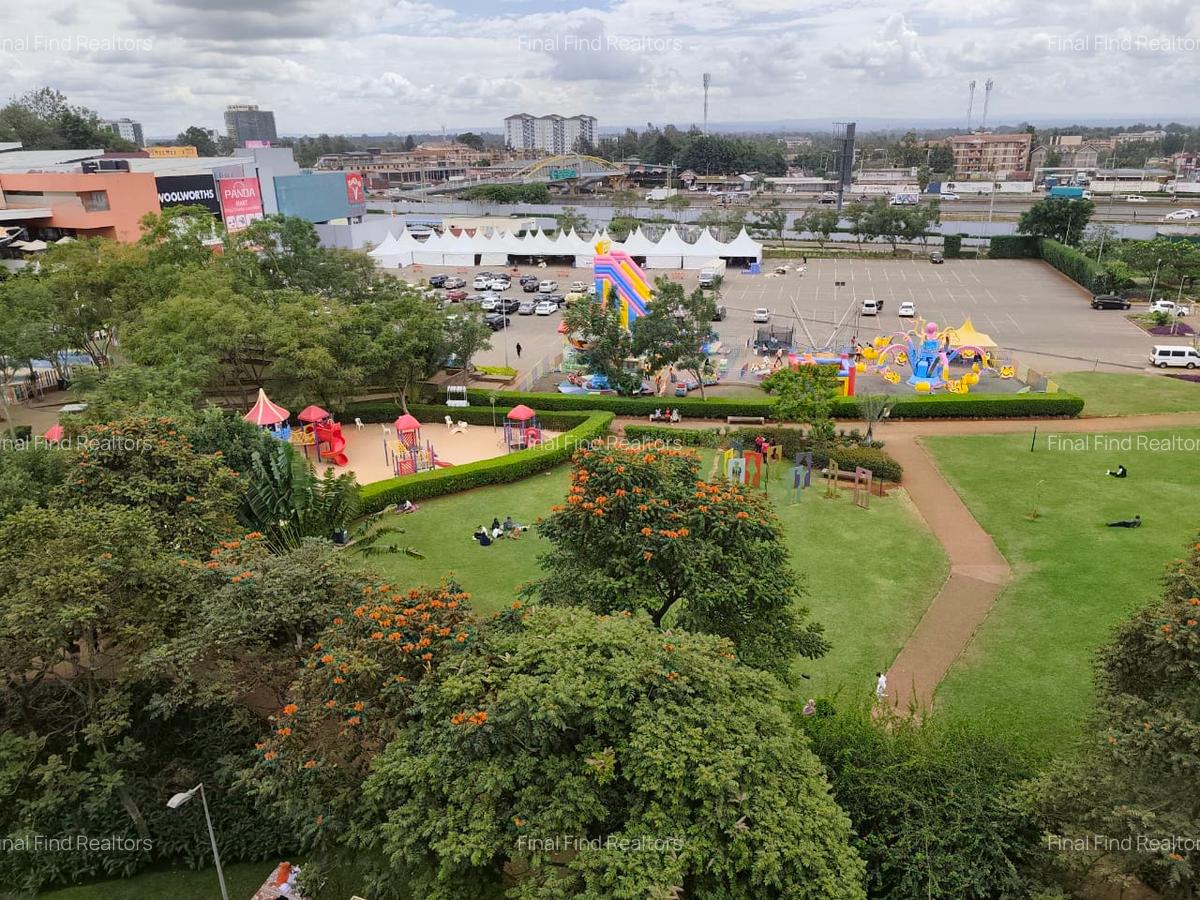 Furnished 2 Bed Apartment with En Suite in Garden Estate - 1