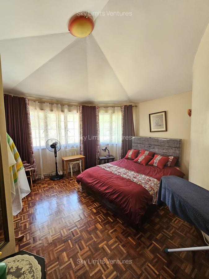 4 Bed Townhouse with En Suite at Lavington - 10