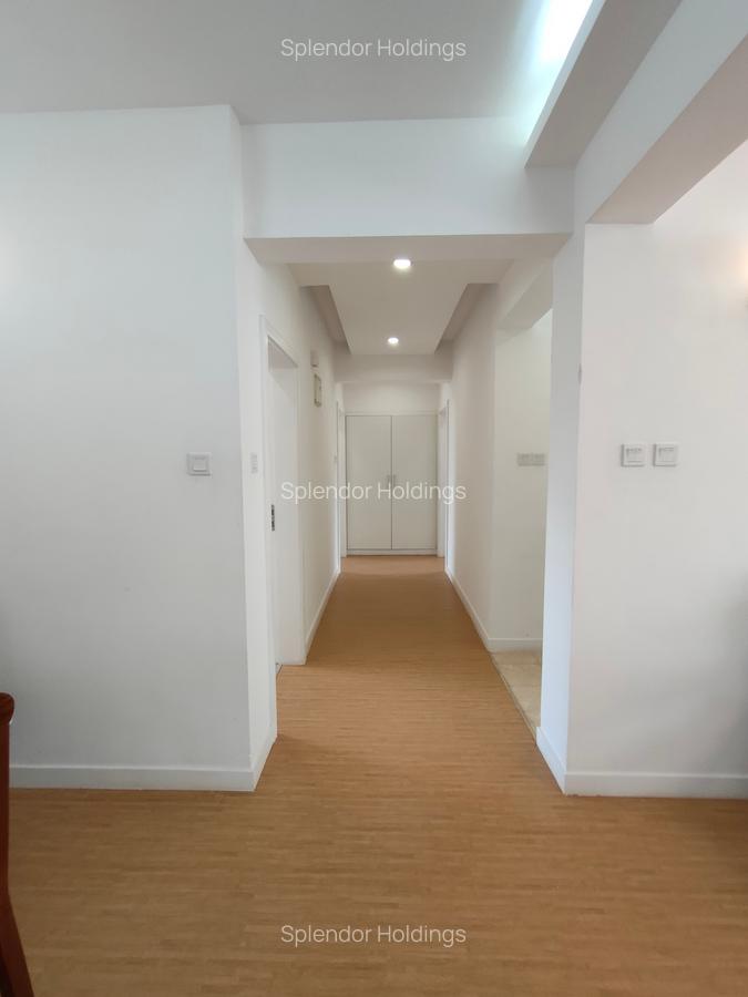 3 Bed Apartment with En Suite in Lavington - 7