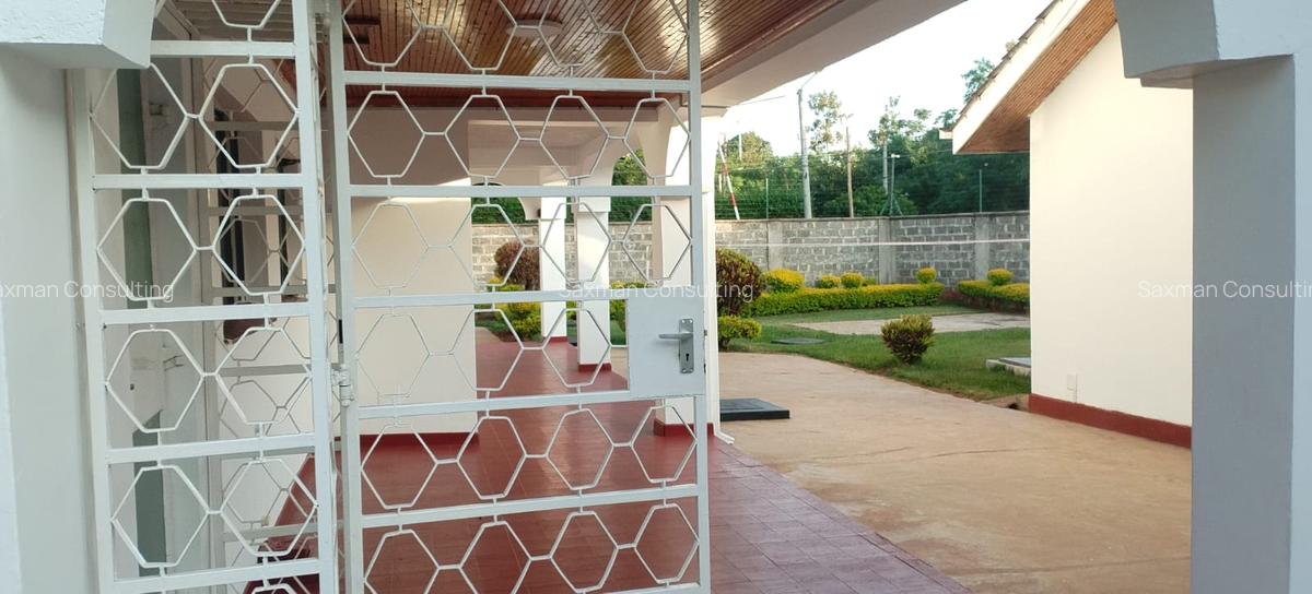 7 Bed House with En Suite in Runda - 11