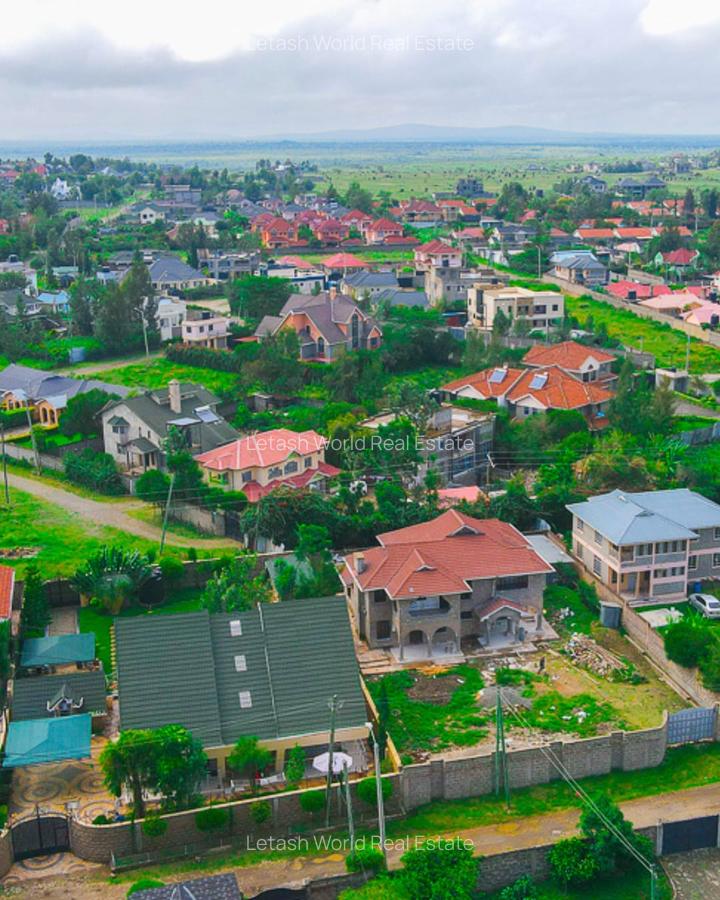 Land in Kitengela - 1