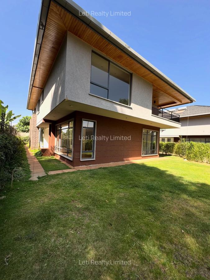 5 Bed Townhouse with En Suite in Lavington - 2