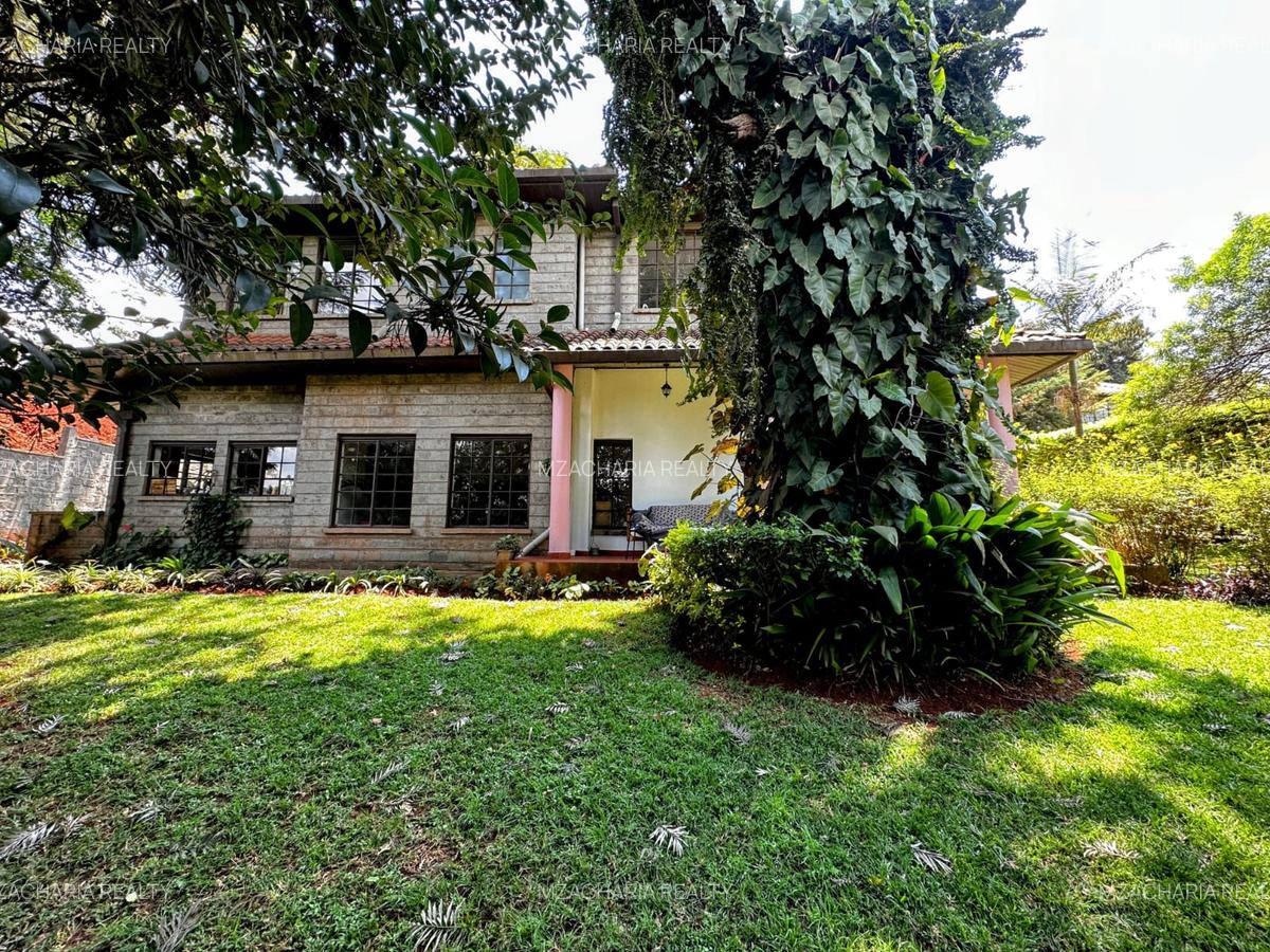 4 Bed Villa with En Suite in Spring Valley - 10