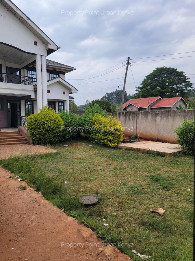 5 Bed Townhouse with En Suite at Ngoingwa - Thika Road - 2