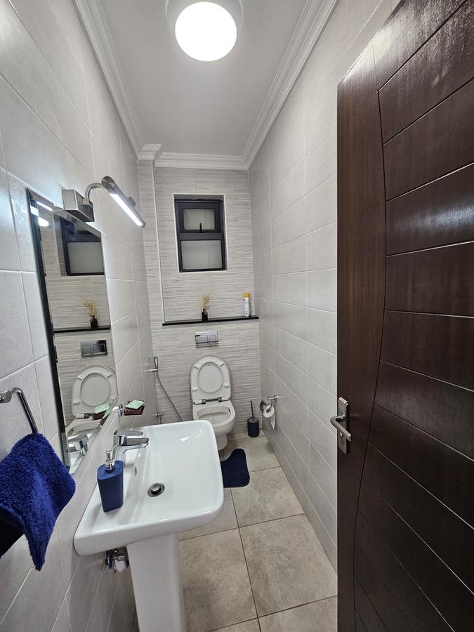 4 Bed Apartment with En Suite at General Mathenge - 16