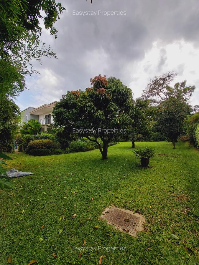 4 Bed House with En Suite in Runda - 2