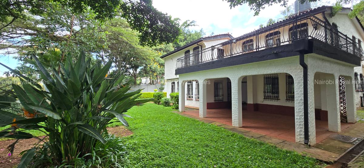 4 Bed House with En Suite at Hill View - 2