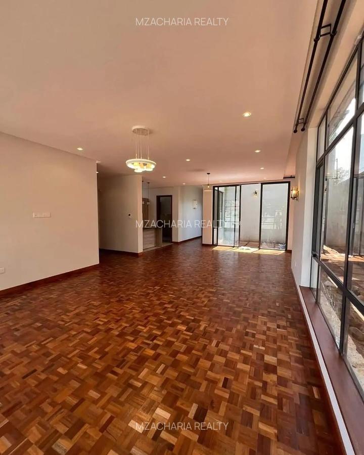 5 Bed Townhouse with En Suite in Lavington - 8