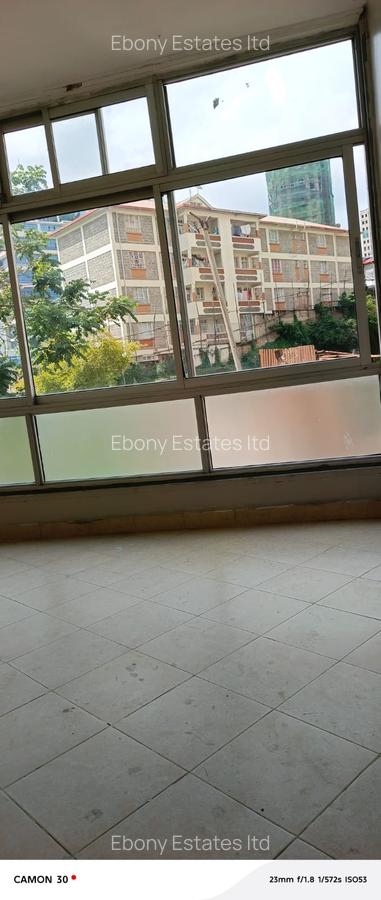 3 Bed Apartment with En Suite in Parklands - 5
