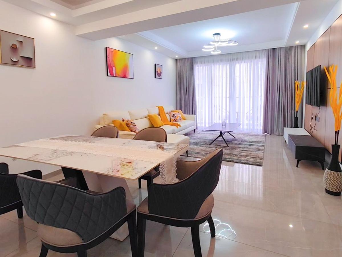 2 Bed Apartment with Swimming Pool in Riverside - 6