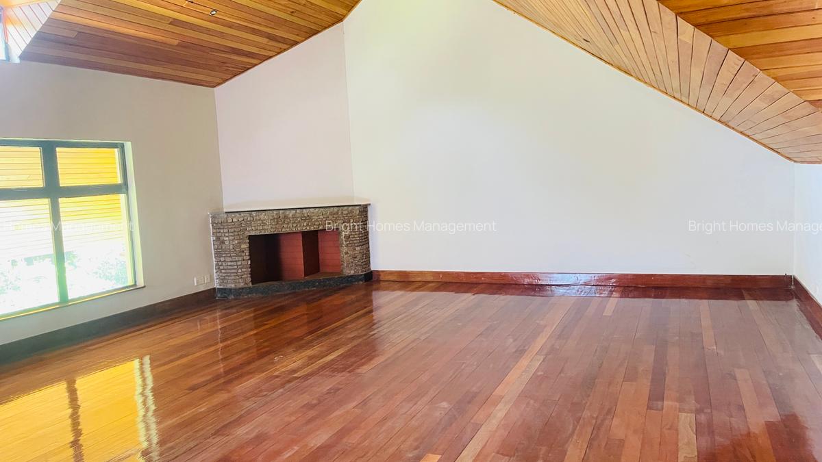 5 Bed Villa with En Suite in Lavington - 18