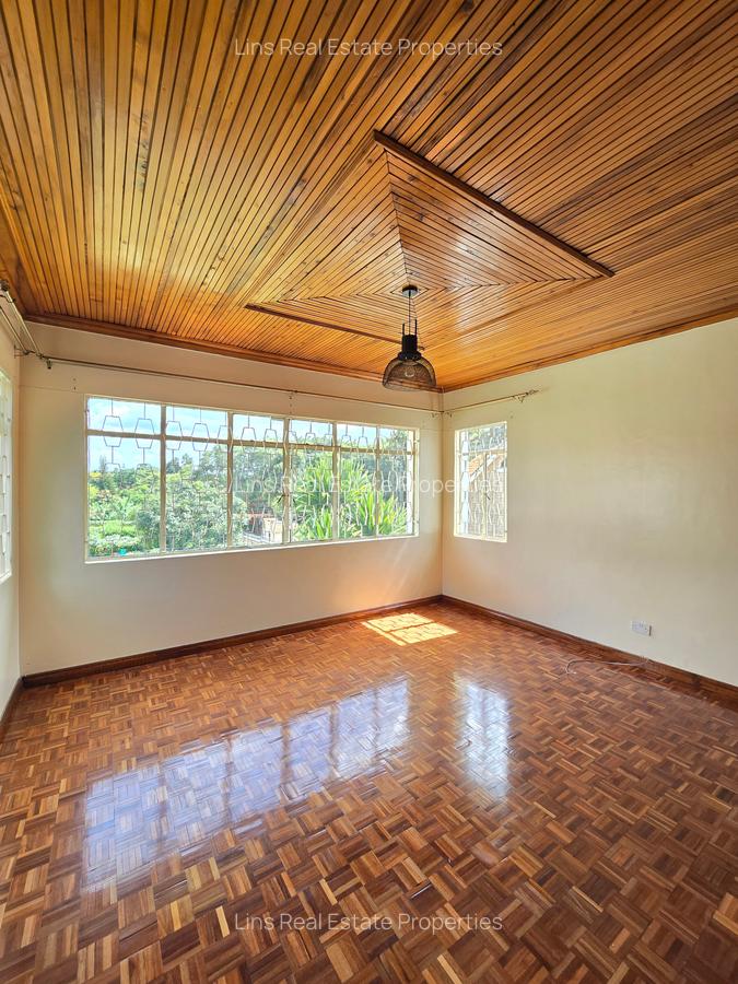 4 Bed House with En Suite in Runda - 18