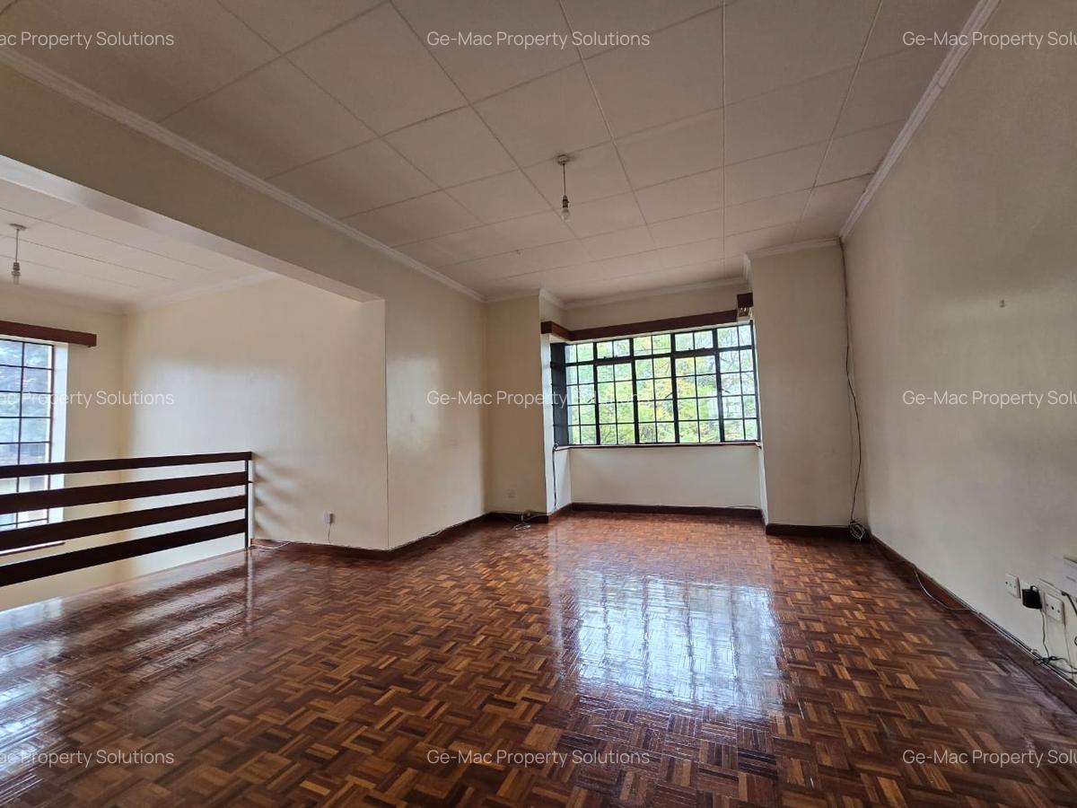 4 Bed Townhouse with En Suite in Lavington - 12