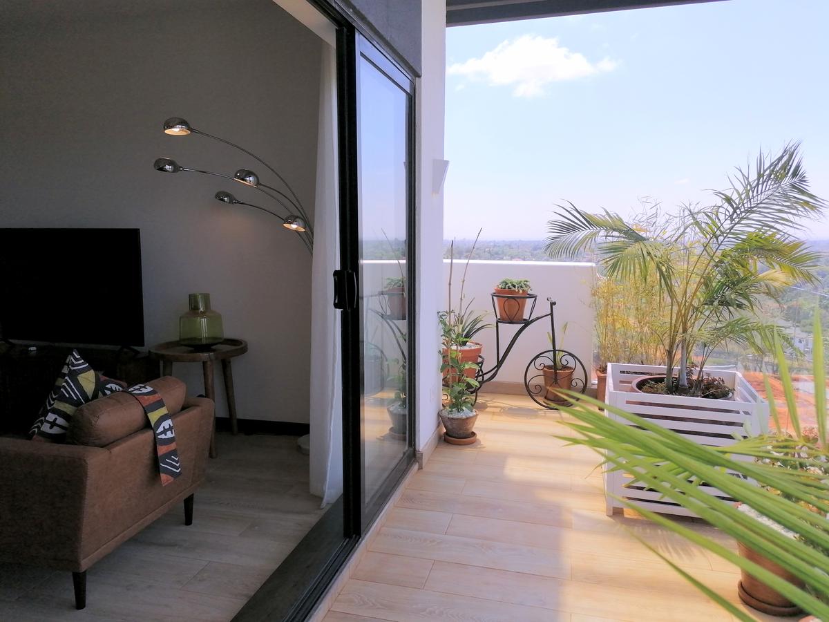 Furnished 3 Bed Apartment with En Suite at Rosslyn - 2