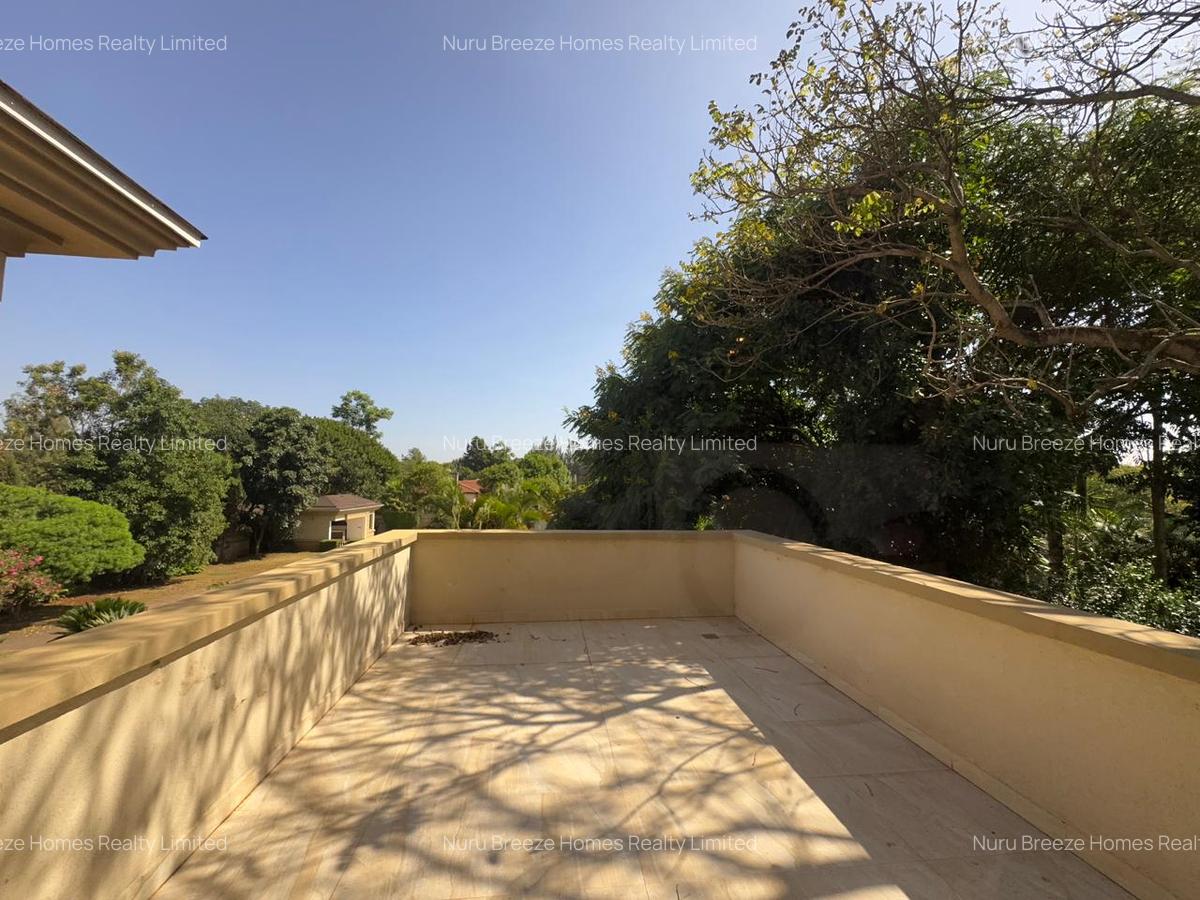 5 Bed House with En Suite in Runda - 18