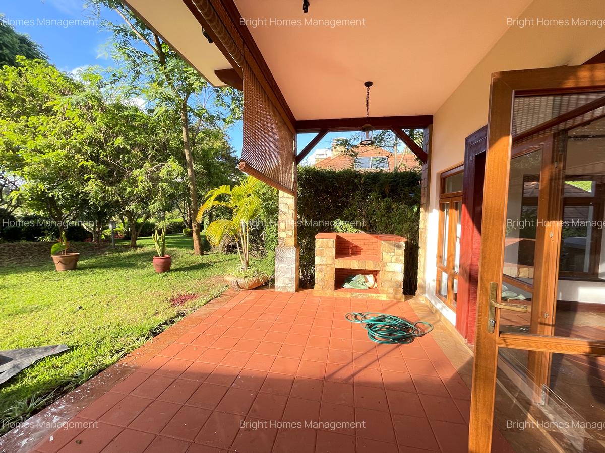 4 Bed Villa with En Suite in Kitisuru - 14