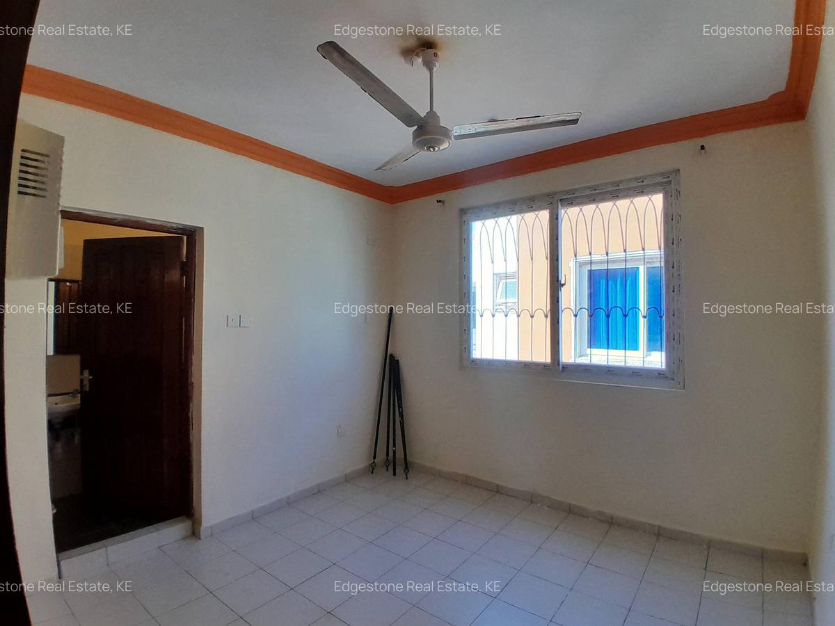 3 Bed Apartment with En Suite in Mtwapa - 5