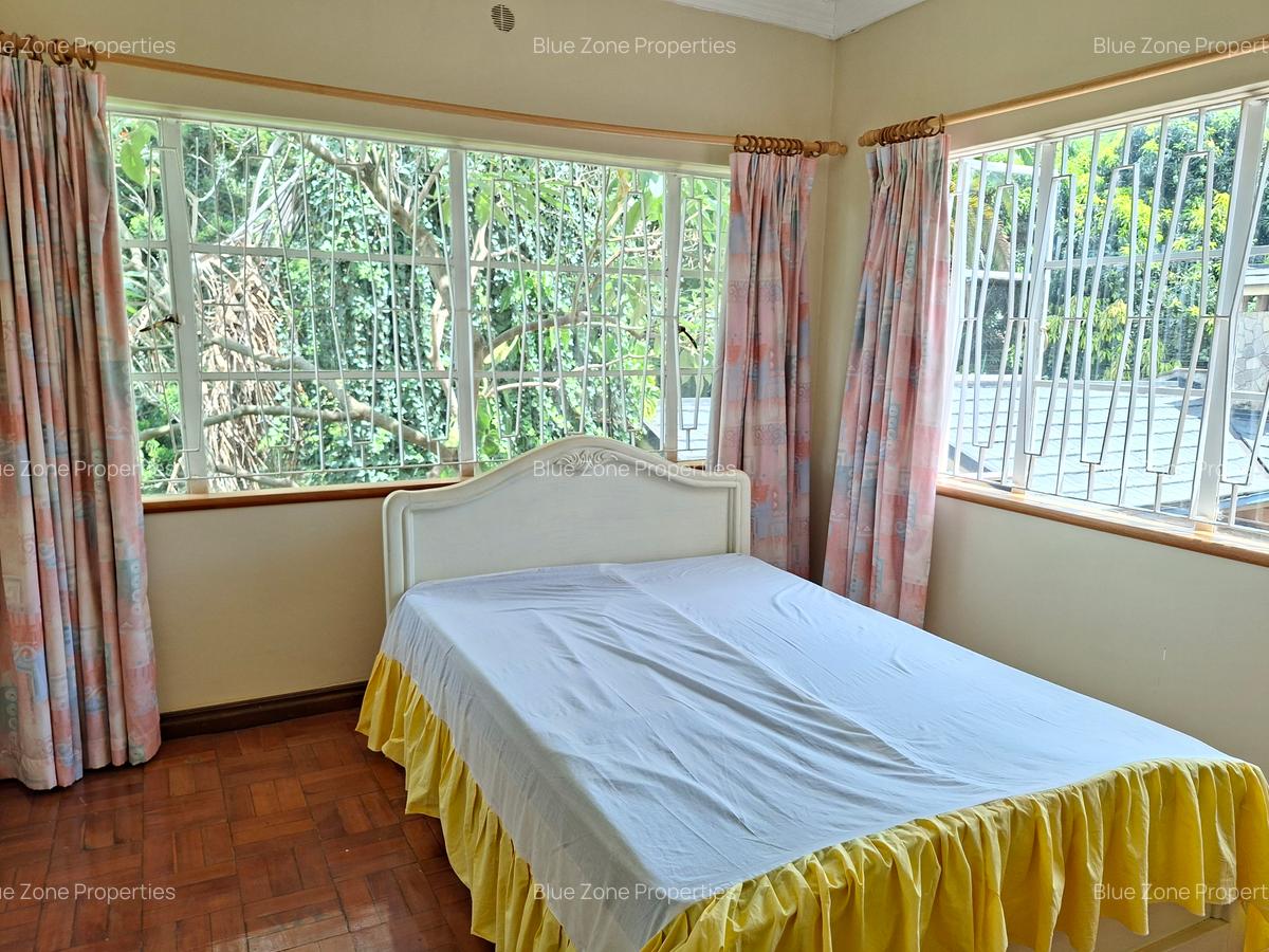 3 Bed Townhouse with En Suite at Off Duom Palm Street - 14