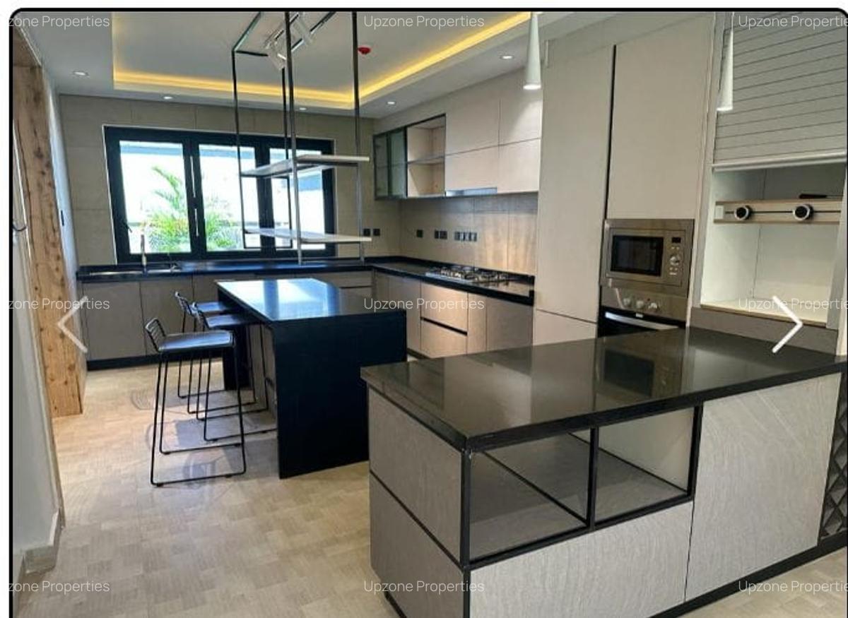 4 Bed Villa with En Suite in Lavington - 17