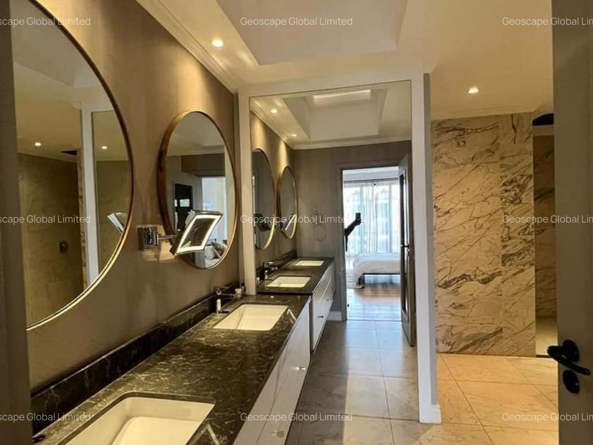 5 Bed Townhouse with En Suite in Runda - 2