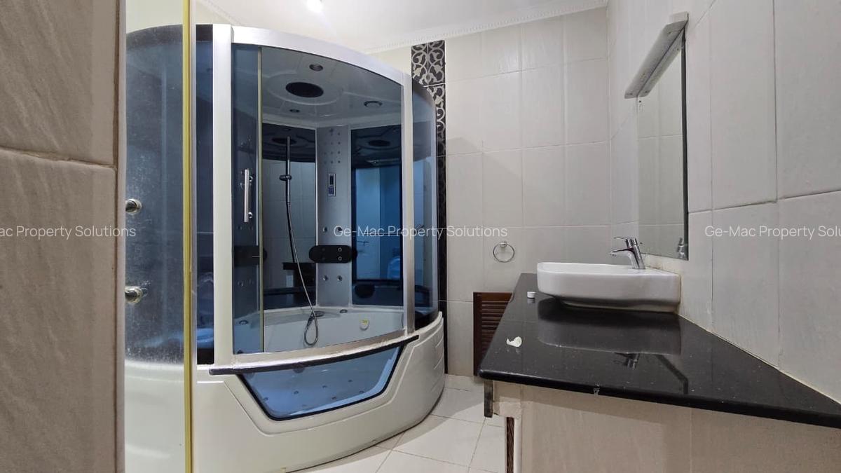 4 Bed Villa with En Suite in Kyuna - 17