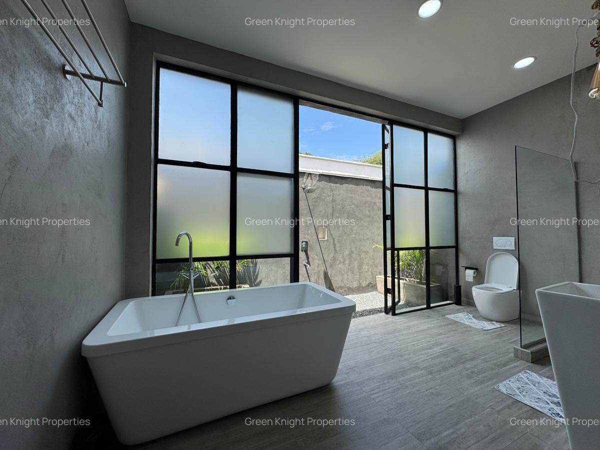 3 Bed House with En Suite in Karen - 11