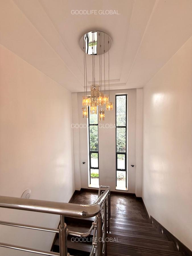 5 Bed Villa with En Suite at Lavington - 7
