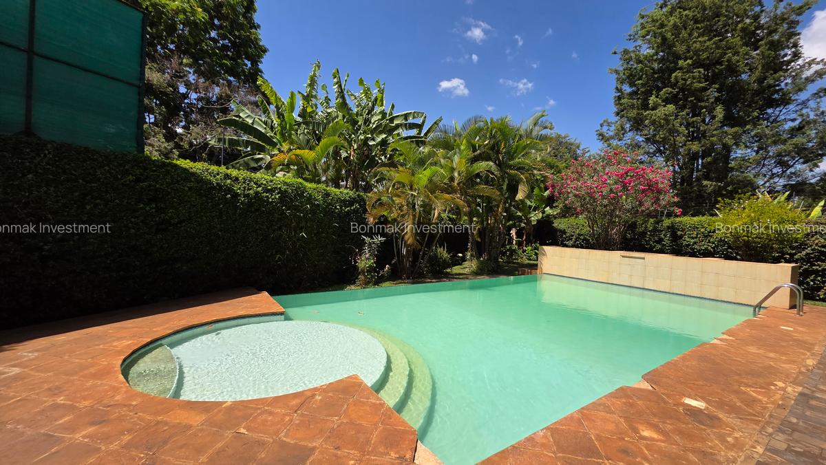 4 Bed Villa with En Suite at Old Runda. - 10