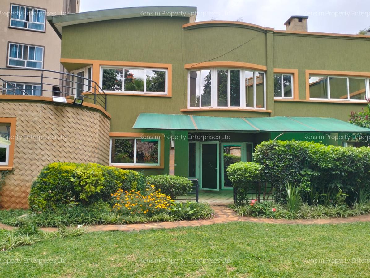 4 Bed Townhouse with En Suite in Riverside - 1