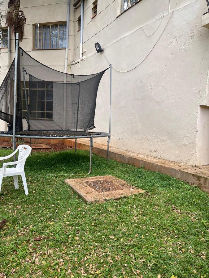 3 Bed Apartment with En Suite in Brookside - 18