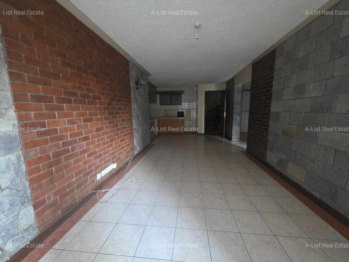 1 Bed Apartment with En Suite at Wood Avenue - 5