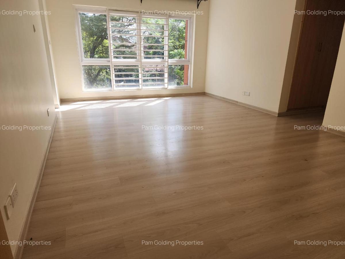 3 Bed Apartment with En Suite in Rhapta Road - 10