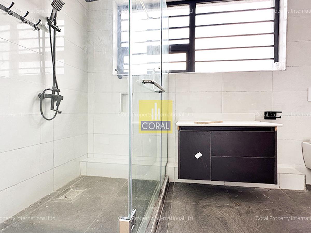 4 Bed House in Kikuyu Town - 14