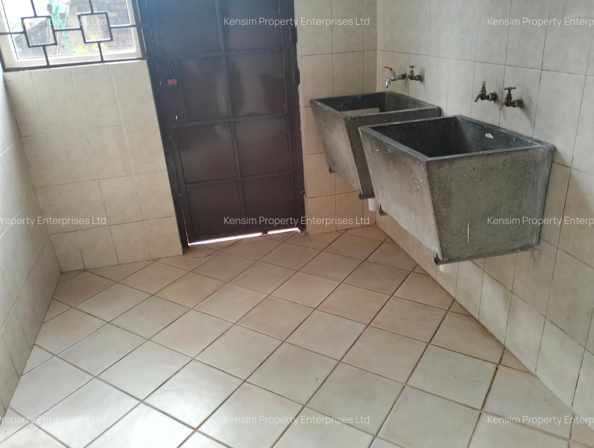 5 Bed Townhouse with En Suite in Lavington - 7