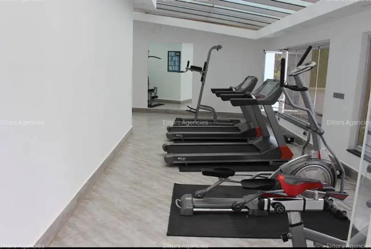 3 Bed Apartment with En Suite at Riverside Drive - 13