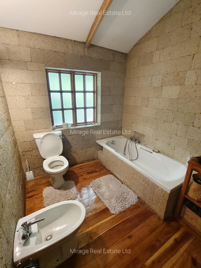 2 Bed Villa with En Suite in Karen - 5