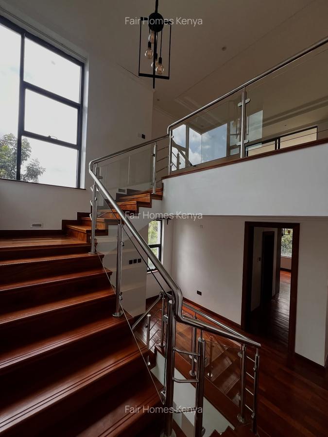 5 Bed Townhouse with En Suite at Mbaazi Road - 3
