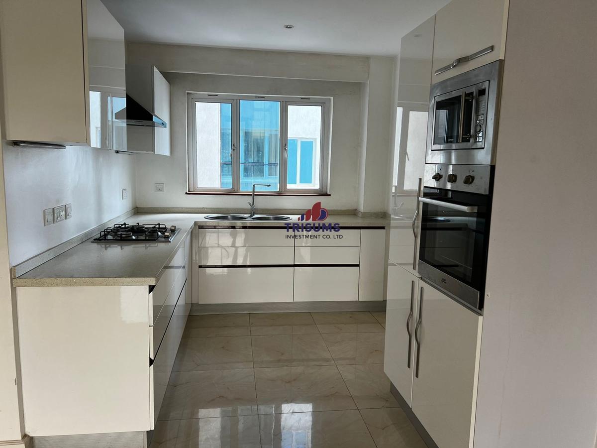 1 Bed Apartment with En Suite at Westland - 7