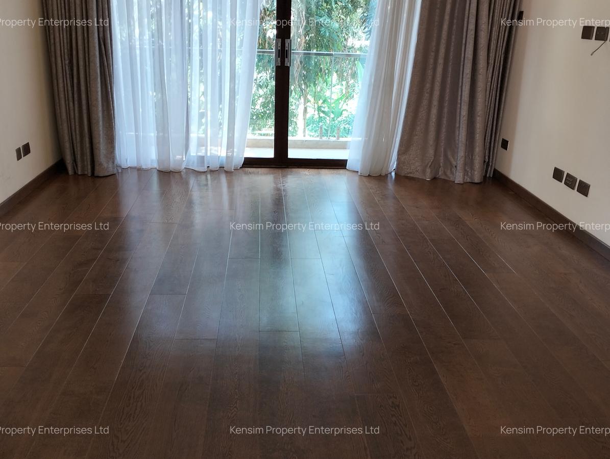 4 Bed Townhouse with En Suite in Lavington - 10