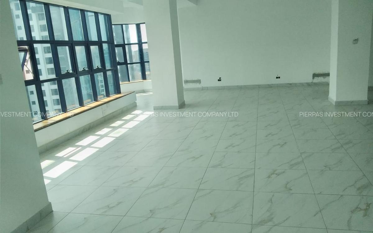 1,623 ft² Office with Service Charge Included in Westlands Area - 11