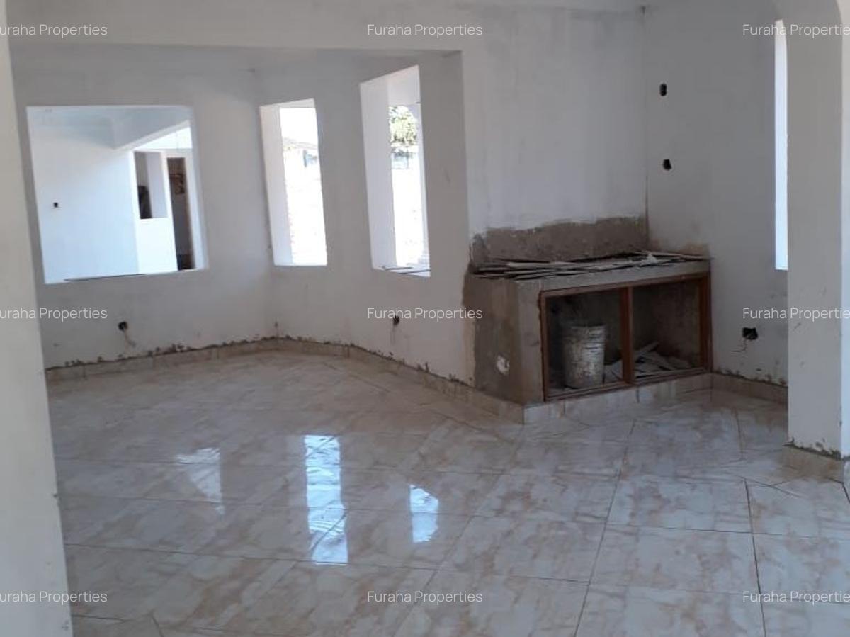 8 Bed House with En Suite in Nyali Area - 10